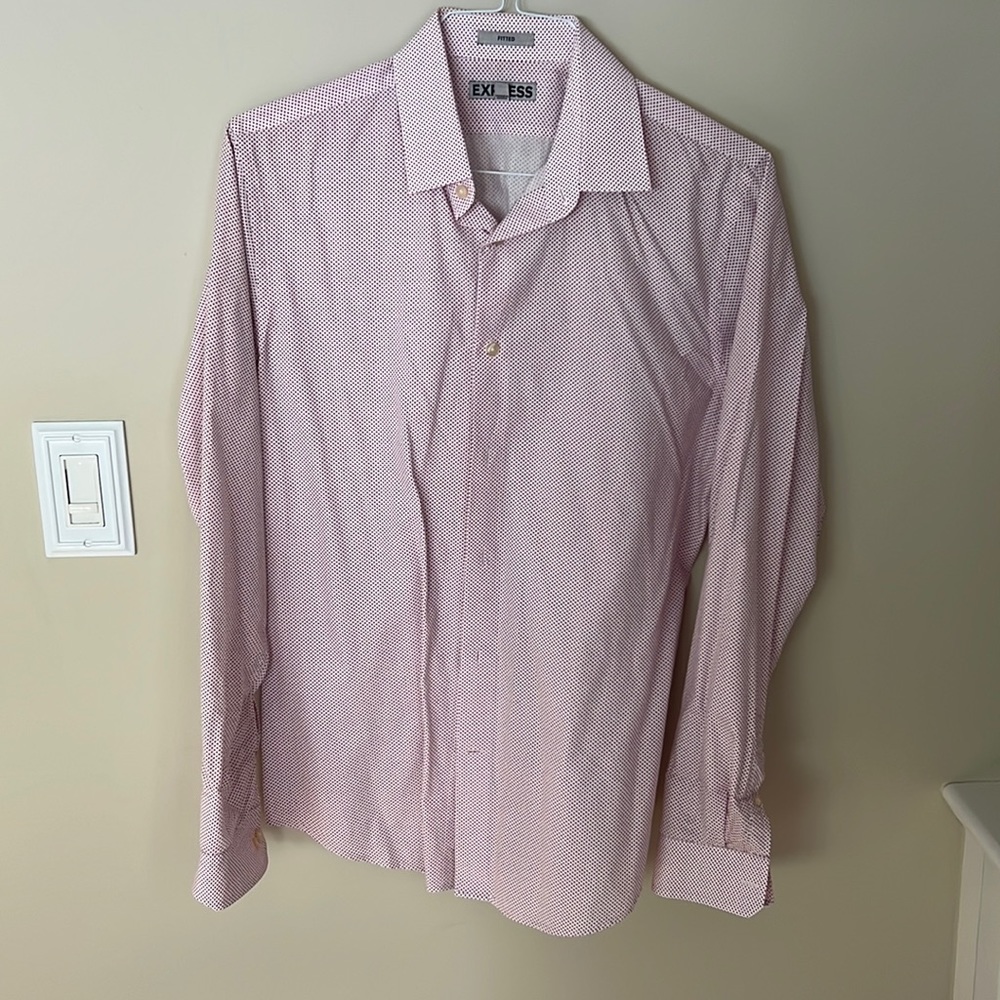 Express men’s fitted button down dress shirt. Dark pink polka dot size M